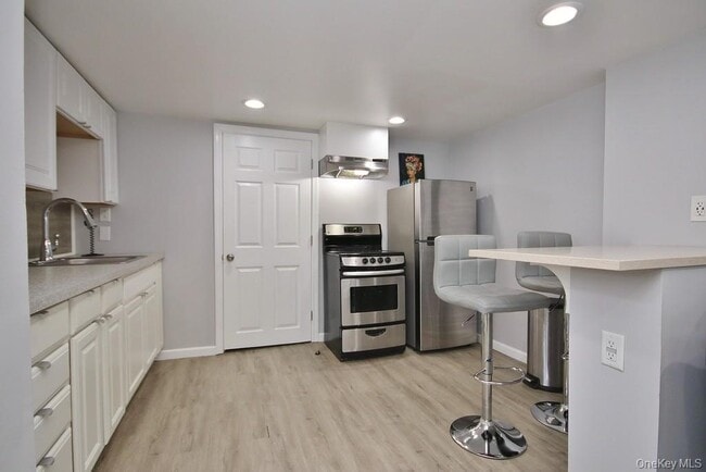 property at 208 Myrtle Ave