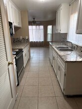 2127 Park View Dr in Los Banos, CA - Building Photo - Building Photo