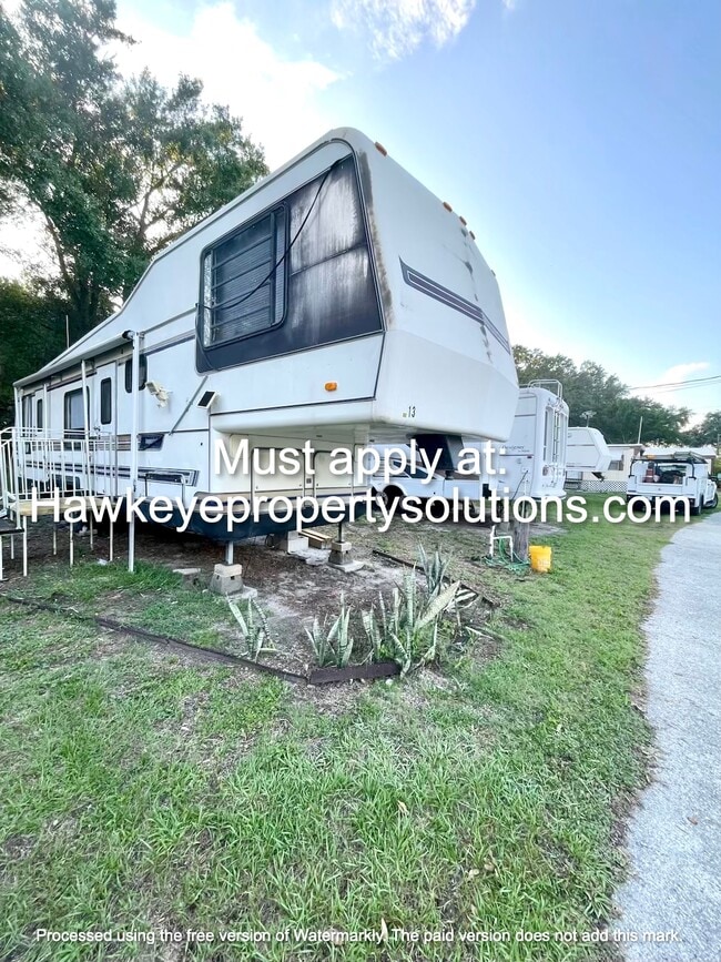 property at 3315 E Main St