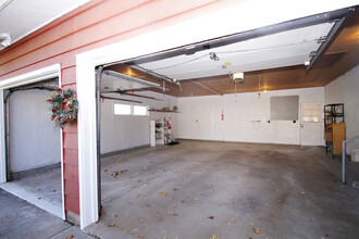 675 Grand Ave in Prairie Du Sac, WI - Building Photo - Building Photo