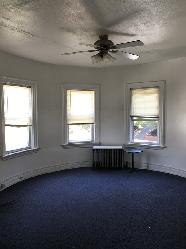 143 Claremont Ave, Unit 2 in Verona, NJ - Building Photo - Building Photo