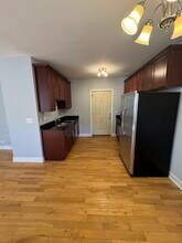 2900 N Kolmar Ave in Chicago, IL - Foto de edificio - Building Photo