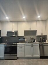 555 3rd St N in St. Petersburg, FL - Building Photo - Building Photo