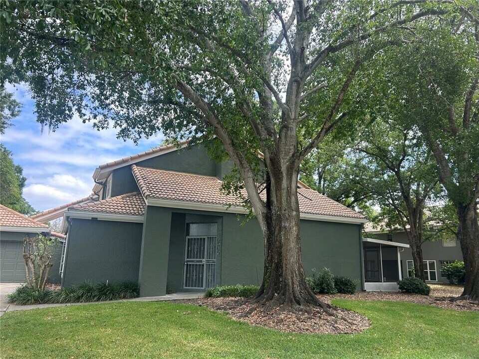 4540 Oak Arbor Cir in Orlando, FL - Building Photo