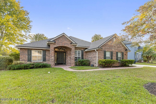 property at 813 W American Eagle Dr