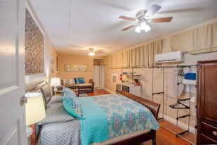 1245 Catalpa Ln in Orlando, FL - Building Photo