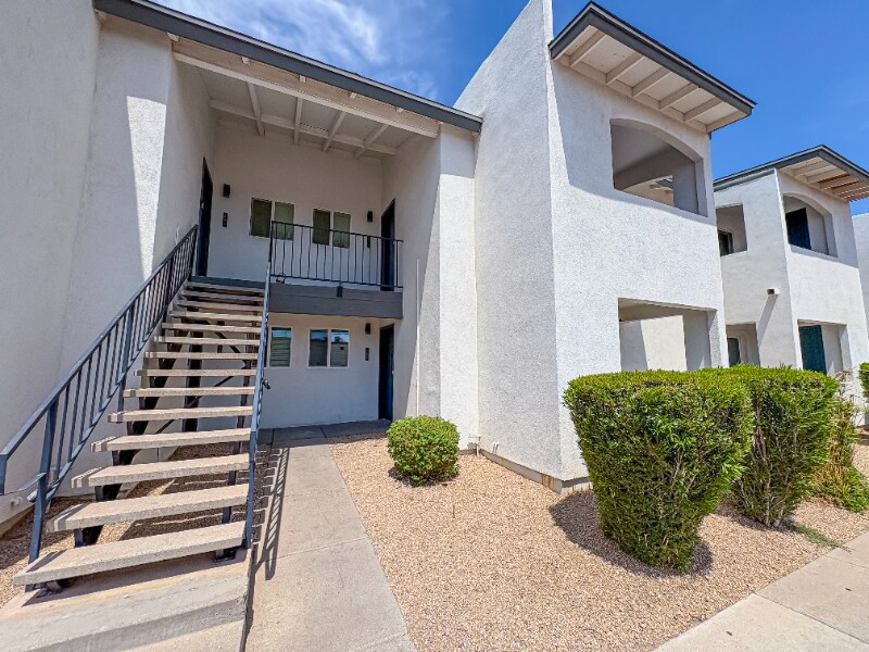 1637 N 51st St in Phoenix, AZ - Building Photo