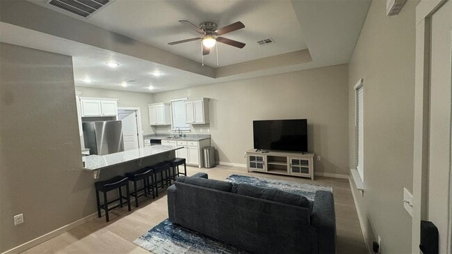 110 Sterling Dr in Chickasha, OK - Foto de edificio - Building Photo
