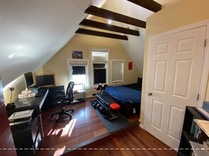 383 Highland Ave, Unit 2 in Somerville, MA - Building Photo - Building Photo
