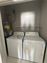 12 Selena St-Unit -3 in Mission, TX - Foto de edificio - Building Photo