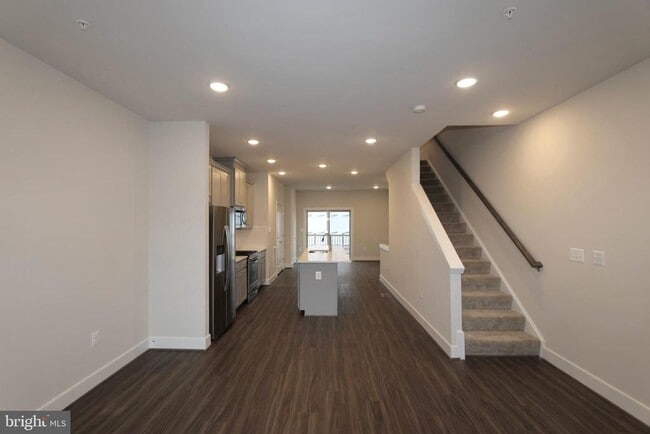 9 Morrison Dr in Gaithersburg, MD - Building Photo - Building Photo