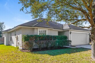 3290 Silverado Cir in Green Cove Springs, FL - Building Photo - Building Photo