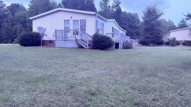 914 Morgan Sellers Rd in Wadesboro, NC - Building Photo - Building Photo
