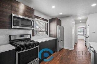 2205 Broadway in San Diego, CA - Building Photo