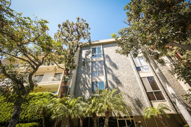 5625 Windsor Way, Unit East -05 in Culver City, CA - Foto de edificio - Building Photo