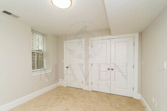 126 Columbia St-Unit -1 in Cambridge, MA - Foto de edificio - Building Photo