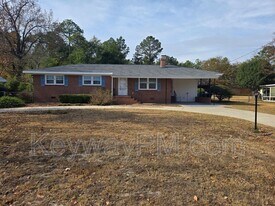 161 Hickory Dr S Cir in Martinez, GA - Building Photo