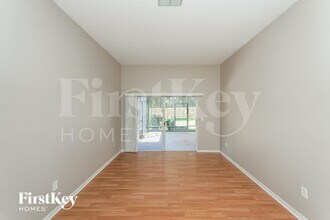 9712 Glenpointe Dr in Riverview, FL - Building Photo - Building Photo