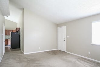 3903 Bonn Dr in Indianapolis, IN - Building Photo - Building Photo