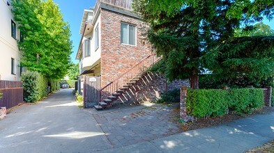 119 Highland Ave in Burlingame, CA - Foto de edificio - Building Photo