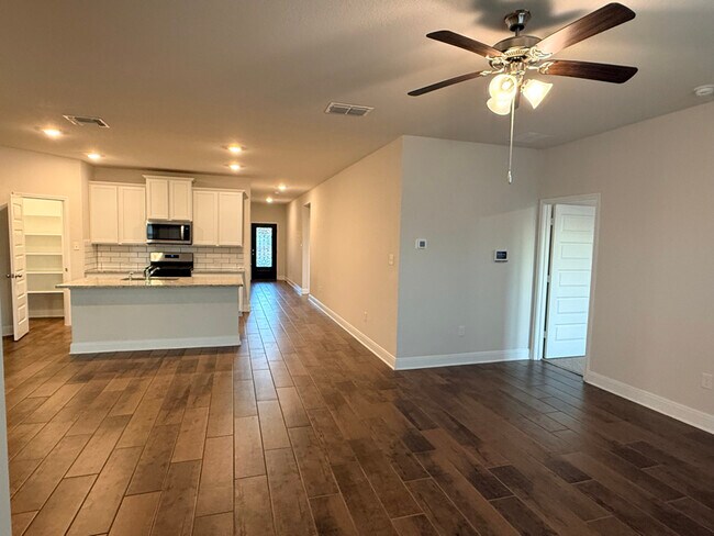 4049 Copper River in Bulverde, TX - Foto de edificio - Building Photo