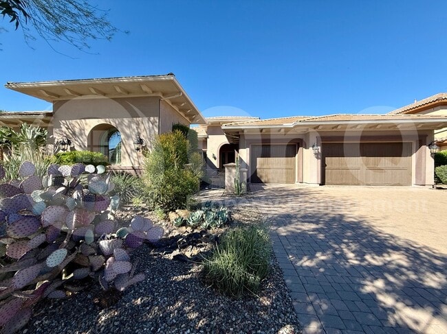 350 W Yellowstone Way