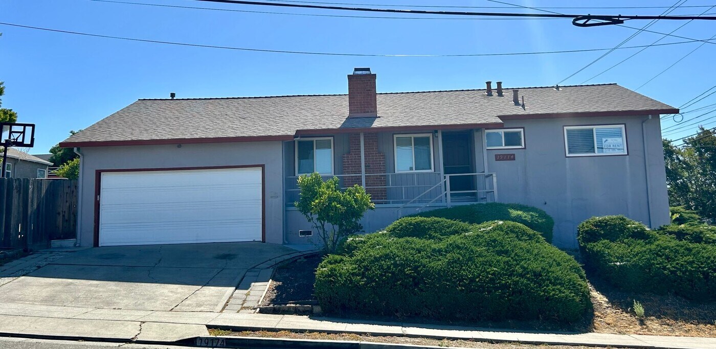 19174 Gliddon St in Castro Valley, CA - Building Photo
