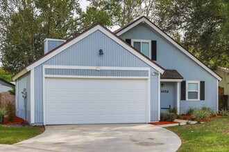 6826 Coralberry Ct in Jacksonville, FL - Foto de edificio - Building Photo