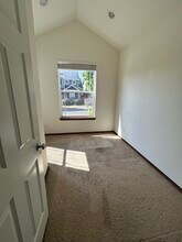 12878 NE 198th Pl in Woodinville, WA - Building Photo - Building Photo