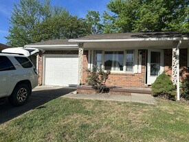 115 Salter Rd in Berea, KY - Building Photo