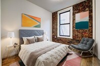 252 Broome St in New York, NY - Building Photo - Building Photo