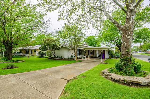 property at 2120 N Alexander St