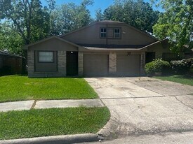 22109 Diane Dr in Spring, TX - Building Photo