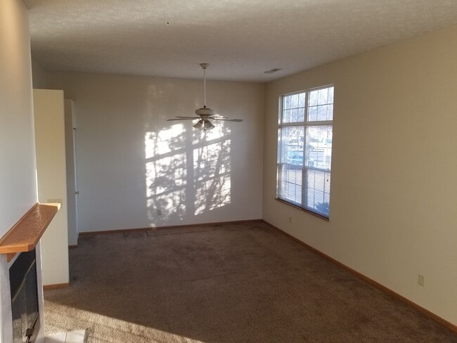 8292 Traphagen St NW in Massillon, OH - Building Photo - Building Photo