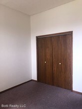 2208 8th St in Rockford, IL - Building Photo - Building Photo
