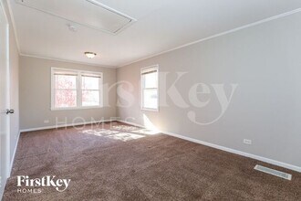 220 Miami St in Park Forest, IL - Foto de edificio - Building Photo