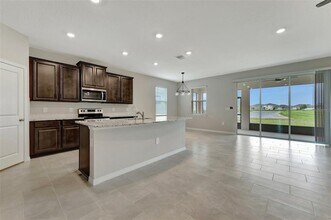 5210 Grove Mill Loop in Bradenton, FL - Building Photo - Building Photo