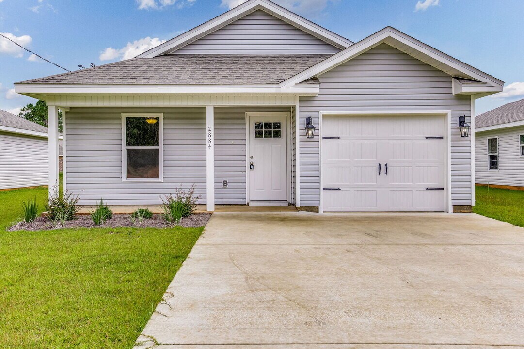 2884 N 24th Ave in Milton, FL - Building Photo