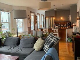 31 Wilson St in Portland, ME - Building Photo