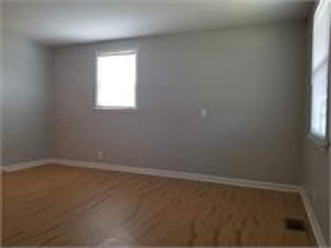 property at 3542 Albee Dr