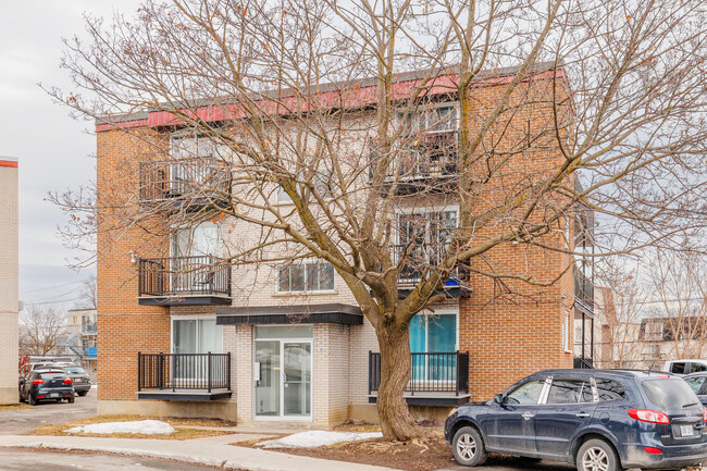 380 De Chartres Rue