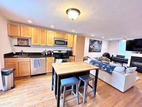 364 Sumner St in Boston, MA - Building Photo - Building Photo