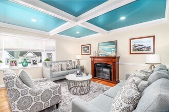 2445 Park Ave in Bridgeport, CT - Building Photo - Building Photo