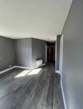 998-998 Riverside Dr in Bathurst, NB - Building Photo - Building Photo