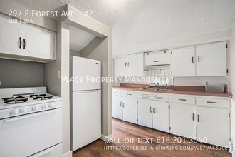 297 E Forest Ave in Muskegon, MI - Building Photo - Building Photo