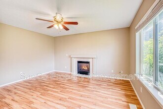 1383 NE Dutch Ln in Beaverton, OR - Building Photo - Building Photo