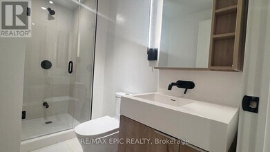 117 Broadway Ave in Toronto, ON - Building Photo - Building Photo