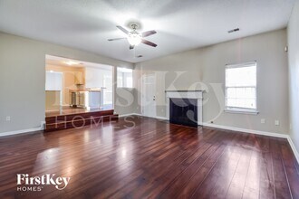 3632 Salem Glen Rd in Stonecrest, GA - Foto de edificio - Building Photo