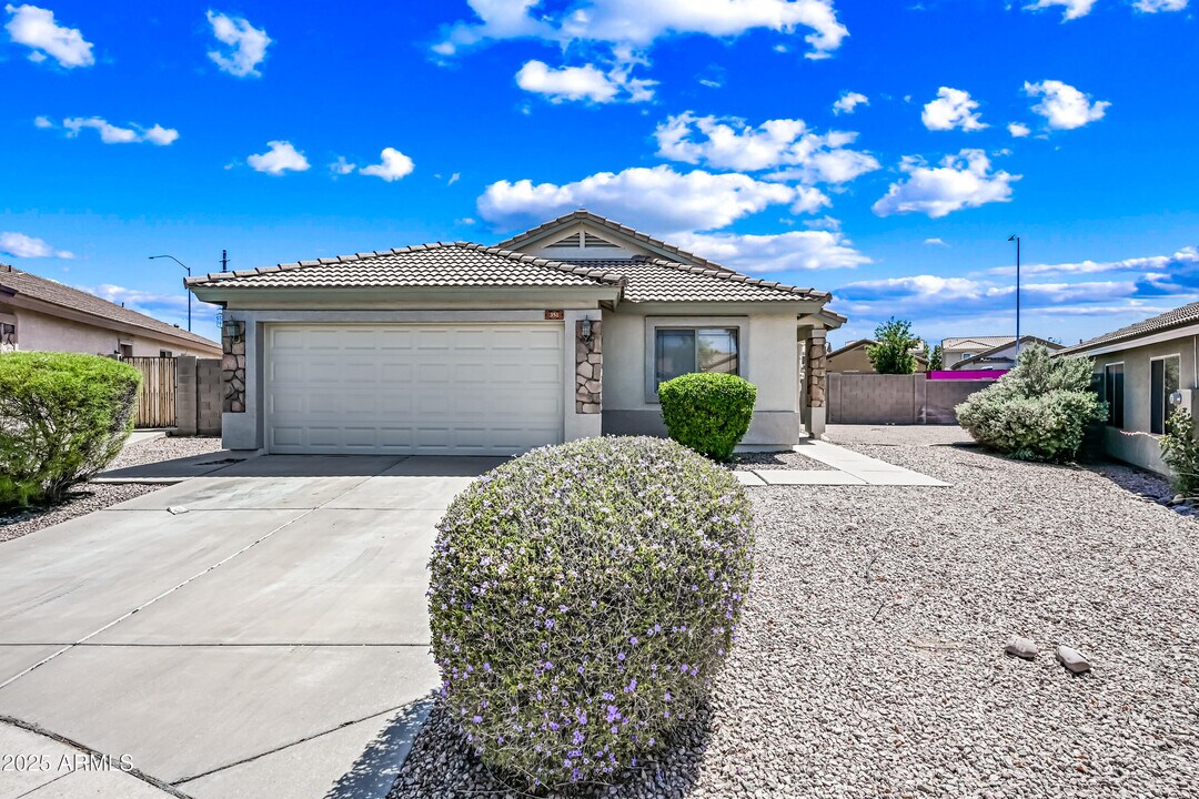 351 N Wildrose in Mesa, AZ - Building Photo