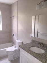 103 Marion St-Unit -# 1 in Somerville, MA - Foto de edificio - Building Photo